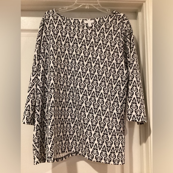 Fabulous patterned women’s blouse. Immaculate condition! - Picture 2 of 2